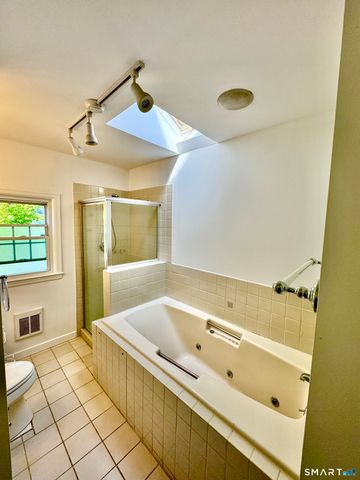 15 Thames Street, Norwalk, CT 06851