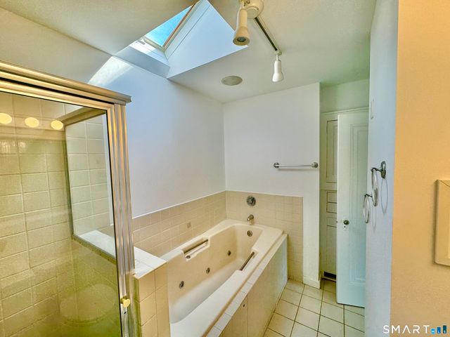 15 Thames Street, Norwalk, CT 06851