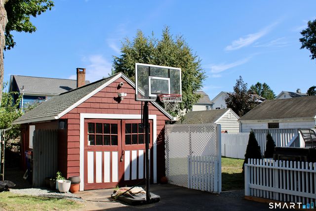 15 Thames Street, Norwalk, CT 06851