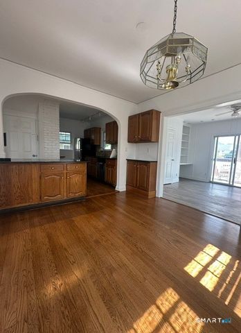 15 Thames Street, Norwalk, CT 06851