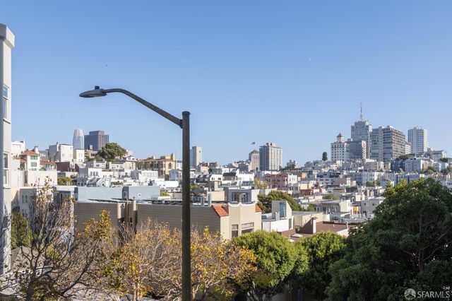 1101 Green Street 204, San Francisco, CA 94109