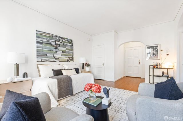 1101 Green Street 204, San Francisco, CA 94109