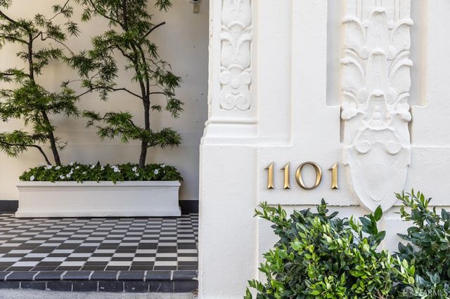 1101 Green Street 204, San Francisco, CA 94109