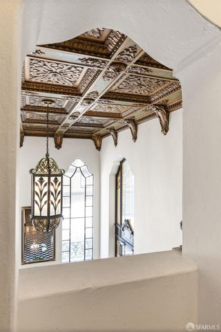 1101 Green Street 204, San Francisco, CA 94109