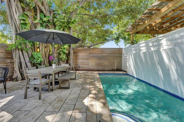 3465 SW 3rd Ave, Miami, FL 33145