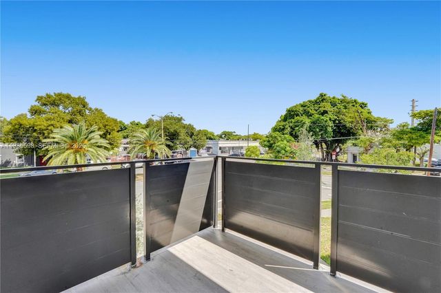 3465 SW 3rd Ave, Miami, FL 33145