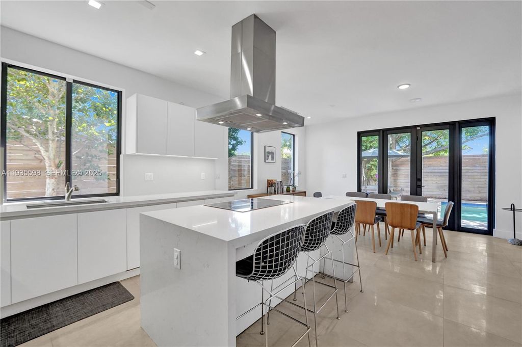 3465 SW 3rd Ave, Miami, FL 33145