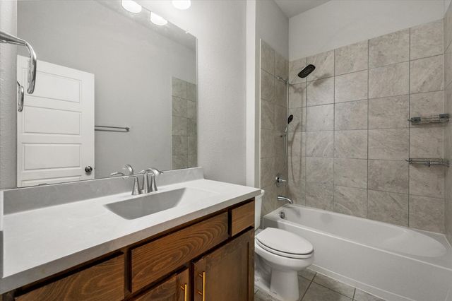 2900 Bluff Creek Drive, Mansfield, TX 76063