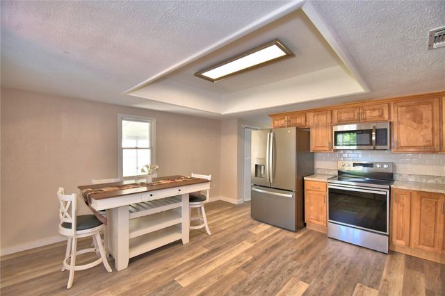 208 CENTER STREET, Auburndale, FL 33823