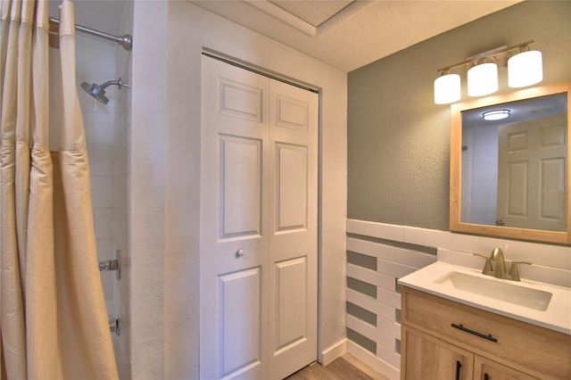 208 CENTER STREET, Auburndale, FL 33823