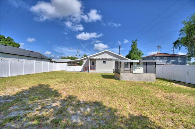 208 CENTER STREET, Auburndale, FL 33823