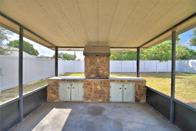 208 CENTER STREET, Auburndale, FL 33823