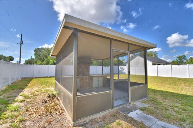 208 CENTER STREET, Auburndale, FL 33823