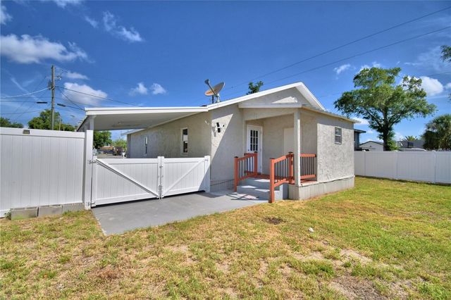 208 CENTER STREET, Auburndale, FL 33823
