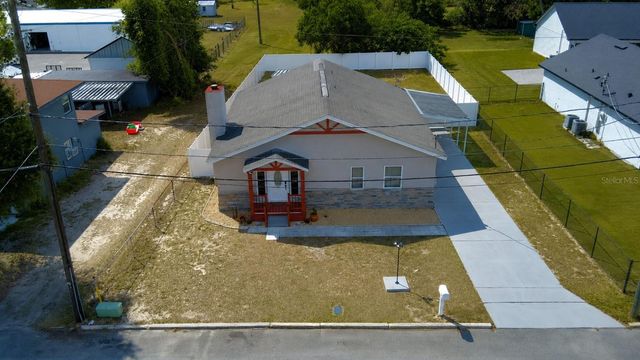 208 CENTER STREET, Auburndale, FL 33823