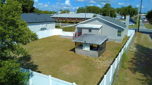 208 CENTER STREET, Auburndale, FL 33823