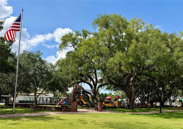 208 CENTER STREET, Auburndale, FL 33823