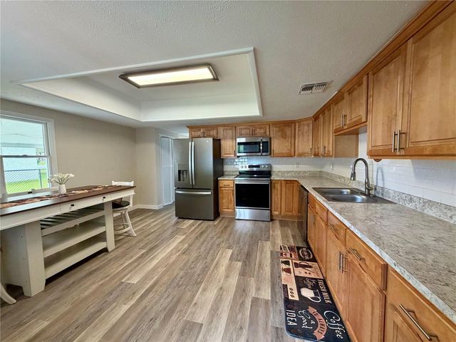 208 CENTER STREET, Auburndale, FL 33823