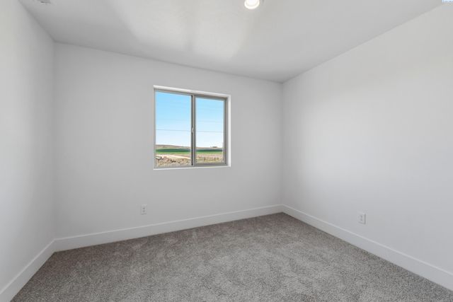 302 Kraus Ct, West Richland, WA 99353