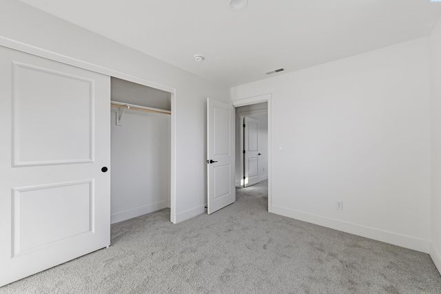 302 Kraus Ct, West Richland, WA 99353