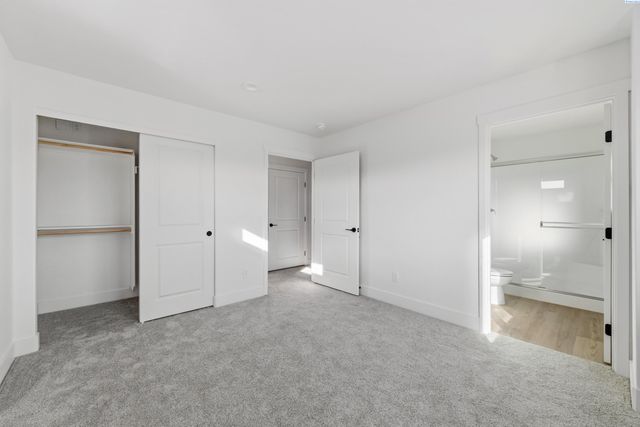 302 Kraus Ct, West Richland, WA 99353