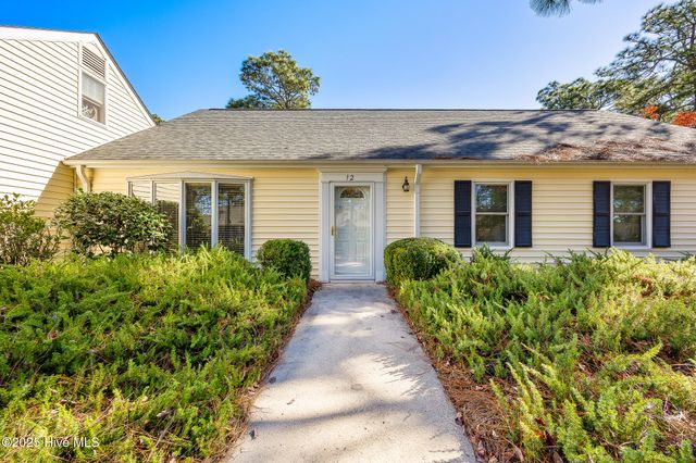 12 Village Green Circle 12, Southern Pines, NC 28387