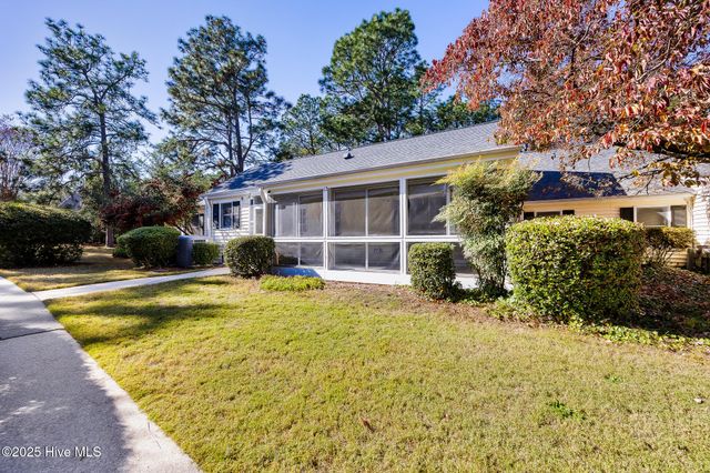 12 Village Green Circle 12, Southern Pines, NC 28387