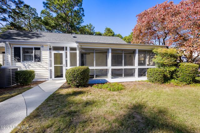 12 Village Green Circle 12, Southern Pines, NC 28387