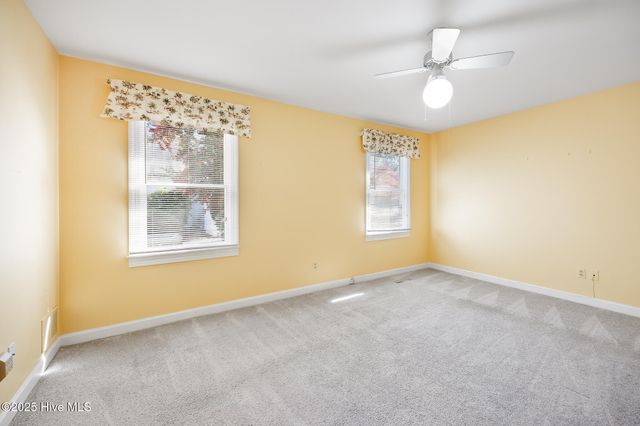 12 Village Green Circle 12, Southern Pines, NC 28387