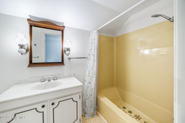 12 Village Green Circle 12, Southern Pines, NC 28387