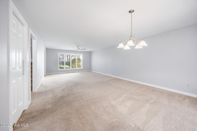 12 Village Green Circle 12, Southern Pines, NC 28387