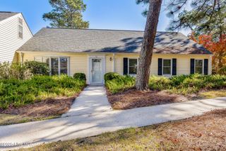12 Village Green Circle 12, Southern Pines, NC 28387