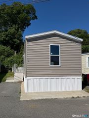 435 High Street #42, Groton, CT 06355