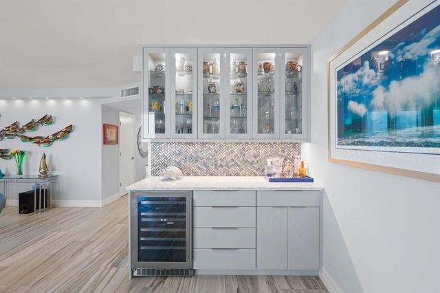 500 Ocean Drive E4c, Juno Beach, FL 33408