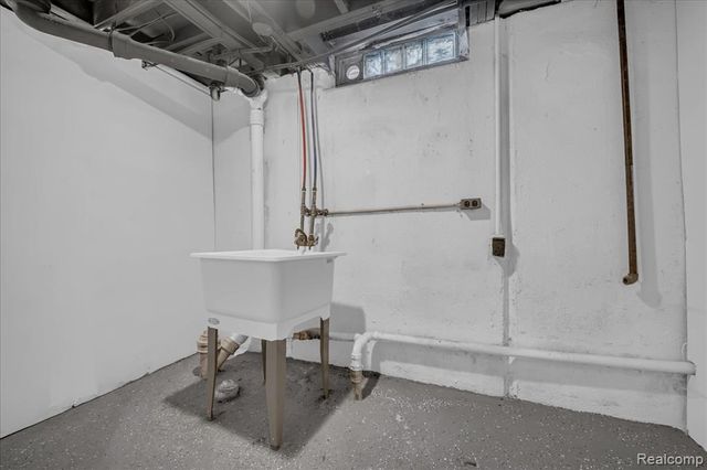 20574 Rutherford Street, Detroit, MI 48235