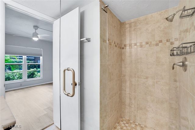 35 GREENBRIER ST 6-102, Marco Island, FL 34145