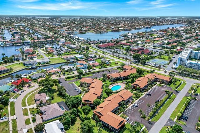 35 GREENBRIER ST 6-102, Marco Island, FL 34145