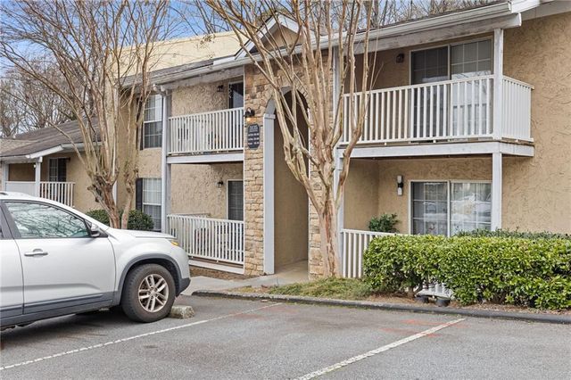 3135 Seven Pines Court 106, Atlanta, GA 30339