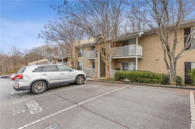 3135 Seven Pines Court 106, Atlanta, GA 30339