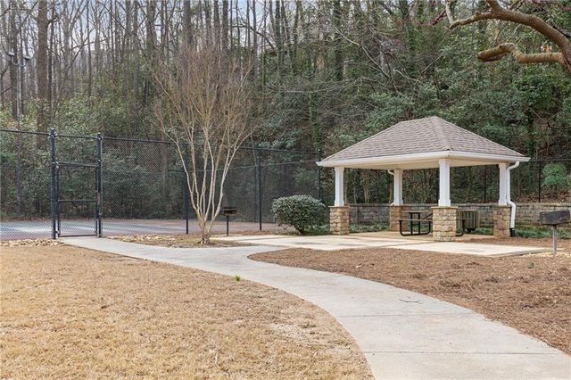 3135 Seven Pines Court 106, Atlanta, GA 30339