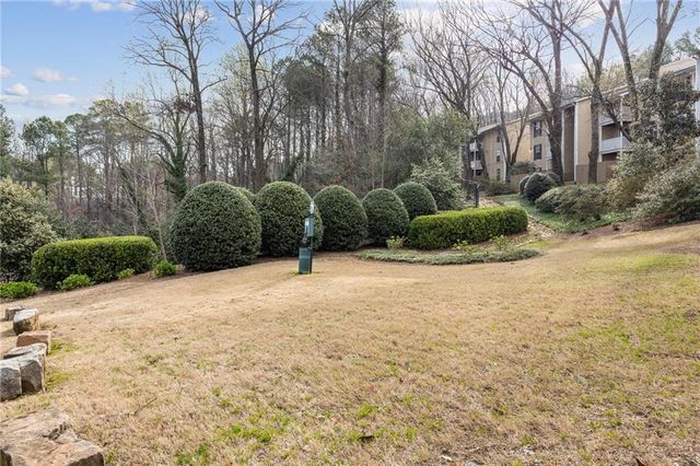 3135 Seven Pines Court 106, Atlanta, GA 30339