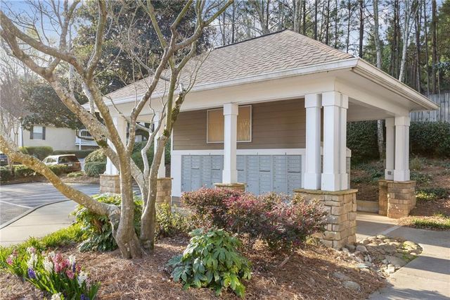 3135 Seven Pines Court 106, Atlanta, GA 30339