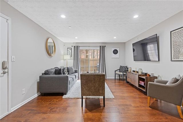 3135 Seven Pines Court 106, Atlanta, GA 30339