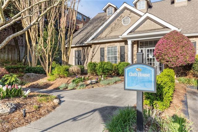 3135 Seven Pines Court 106, Atlanta, GA 30339