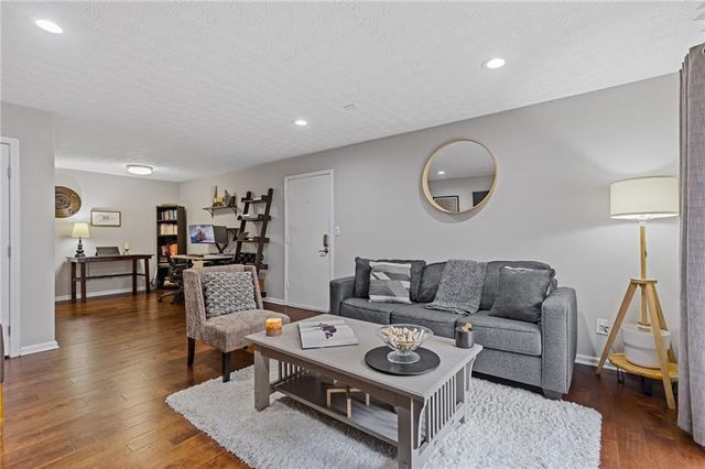 3135 Seven Pines Court 106, Atlanta, GA 30339