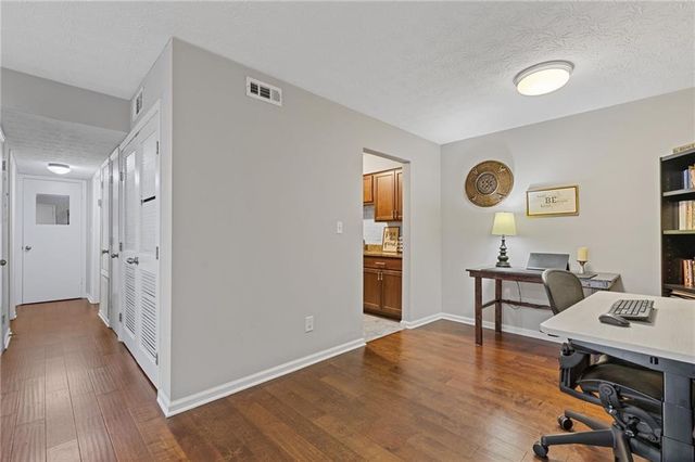 3135 Seven Pines Court 106, Atlanta, GA 30339