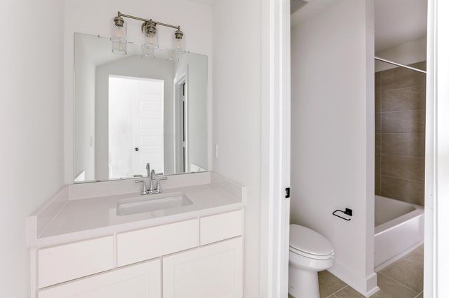 8004 Royal Mint CV, Lago Vista, TX 78645