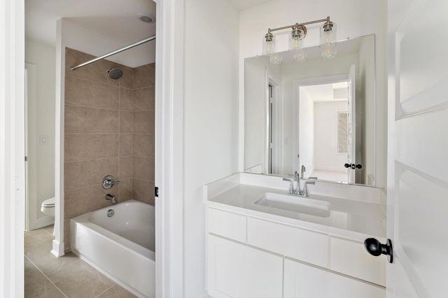 8004 Royal Mint CV, Lago Vista, TX 78645