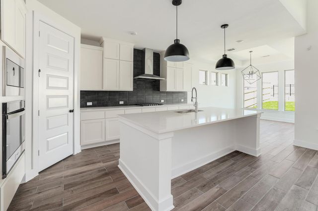 8004 Royal Mint CV, Lago Vista, TX 78645