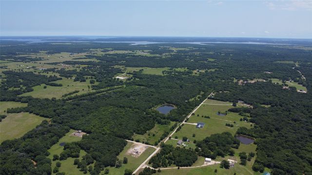 527 Copperas Road, Whitesboro, TX 76264